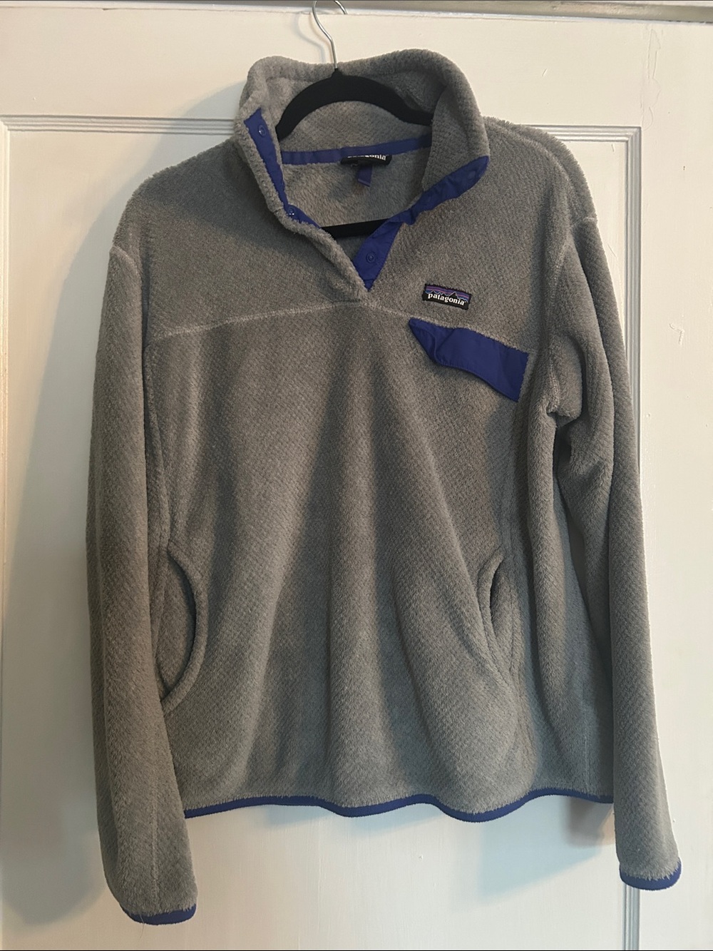 Patagonia Gray Fleece Pullover with Blue Accents